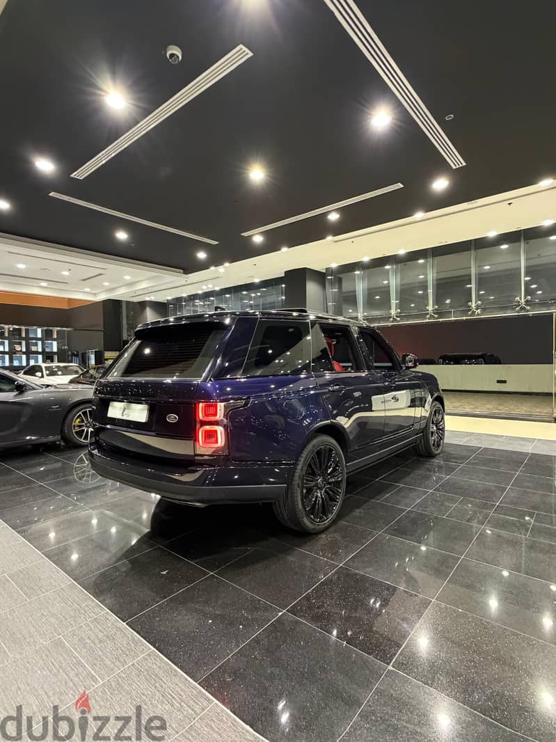 Range Rover Autobiography Model  2018 4