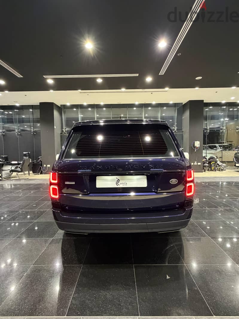 Range Rover Autobiography Model  2018 5