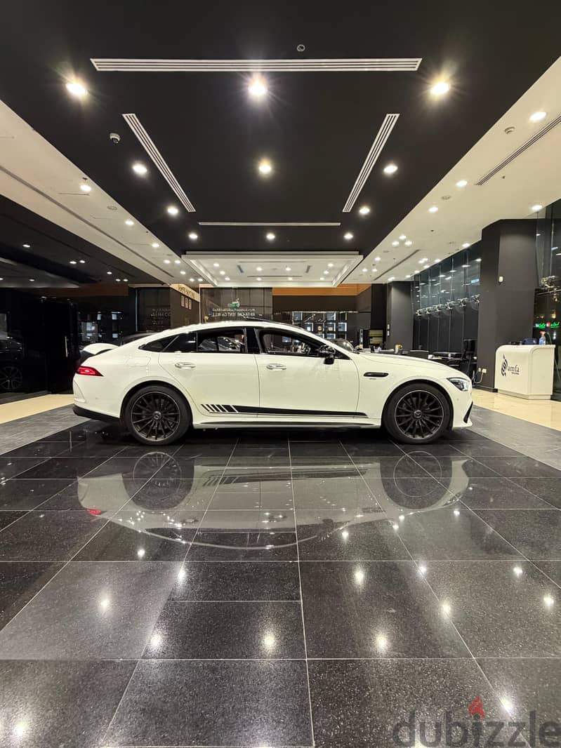 Mercedes-Benz GTS Model  2021 3