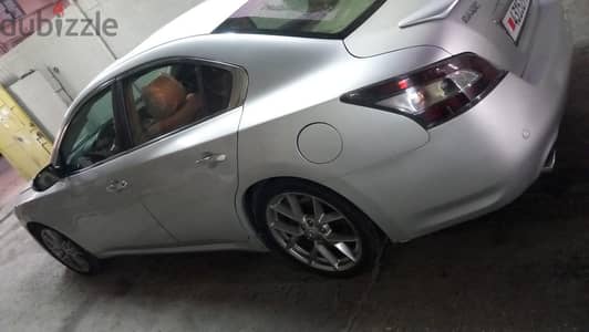 Nissan Maxima 2012