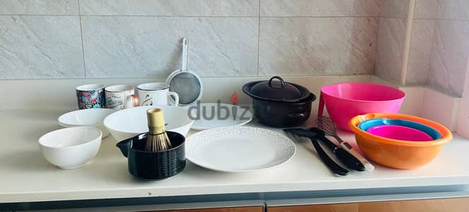 Plates& cups full set 7bd