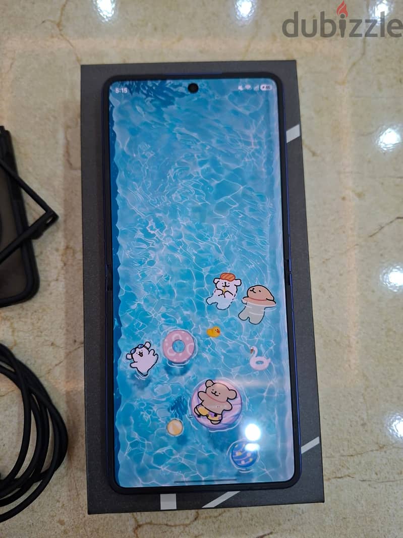 Samsung Z Flip 7 256 GB 5