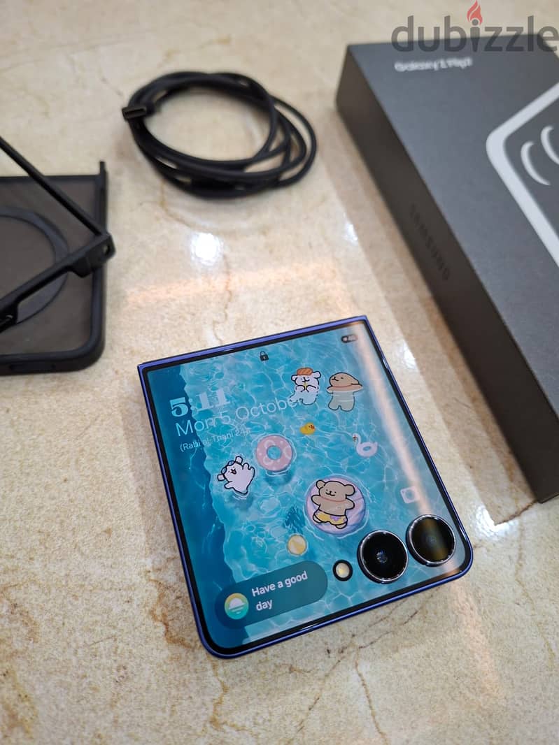 Samsung Z Flip 7 256 GB 7