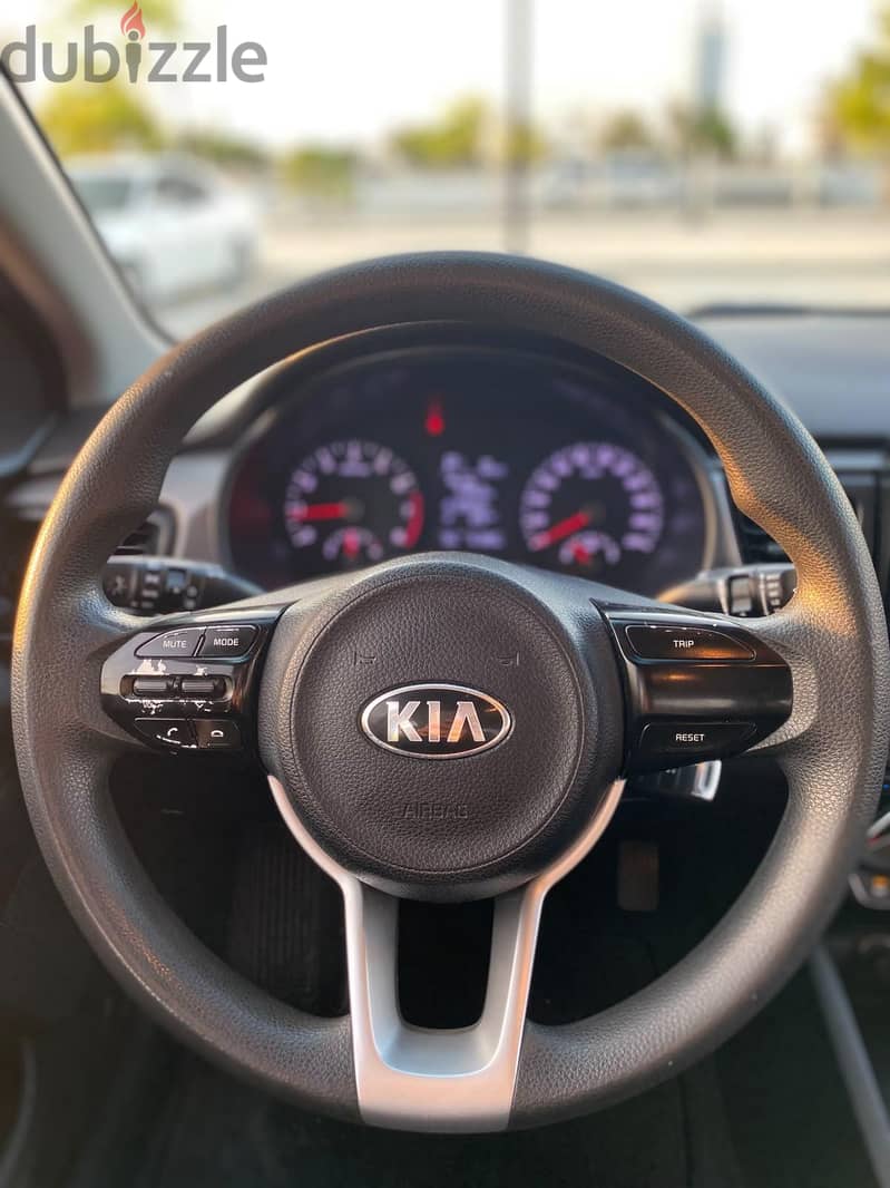 Kia Rio 2019 - Well maintained 5