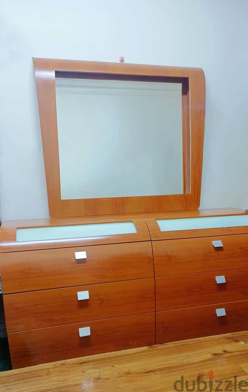 Large Solid Wood Dressing Table Sturdy & Spacious Big Vanity Desk with 1