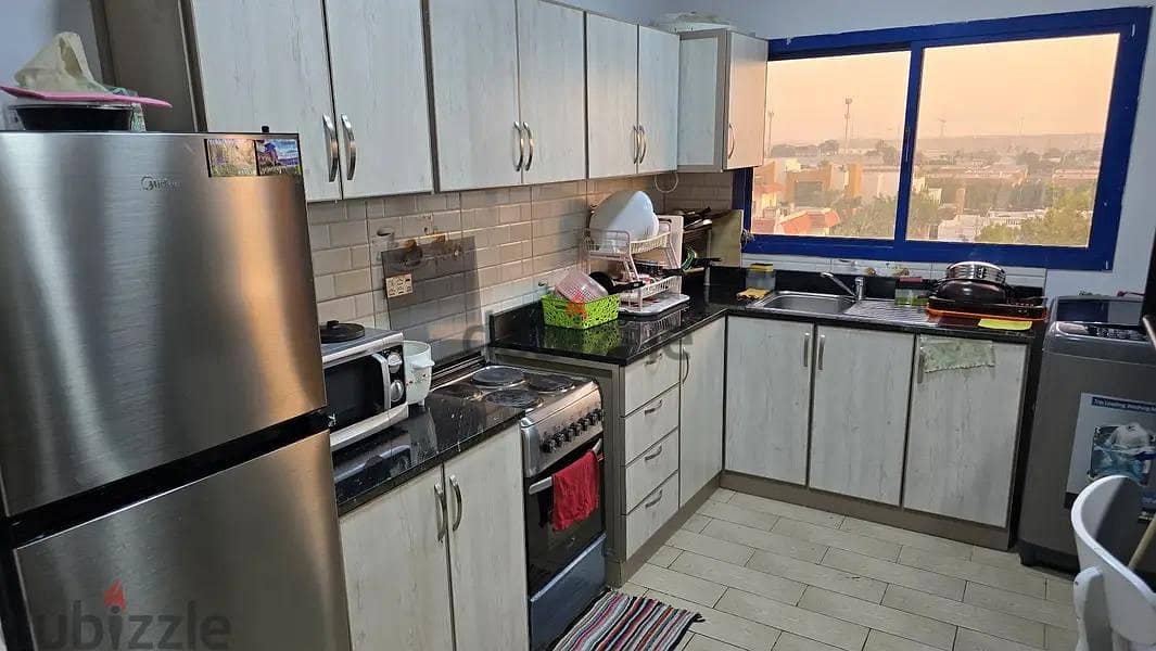 Room Available in a 2 Bedroom flat in Juffair near Megamart 2