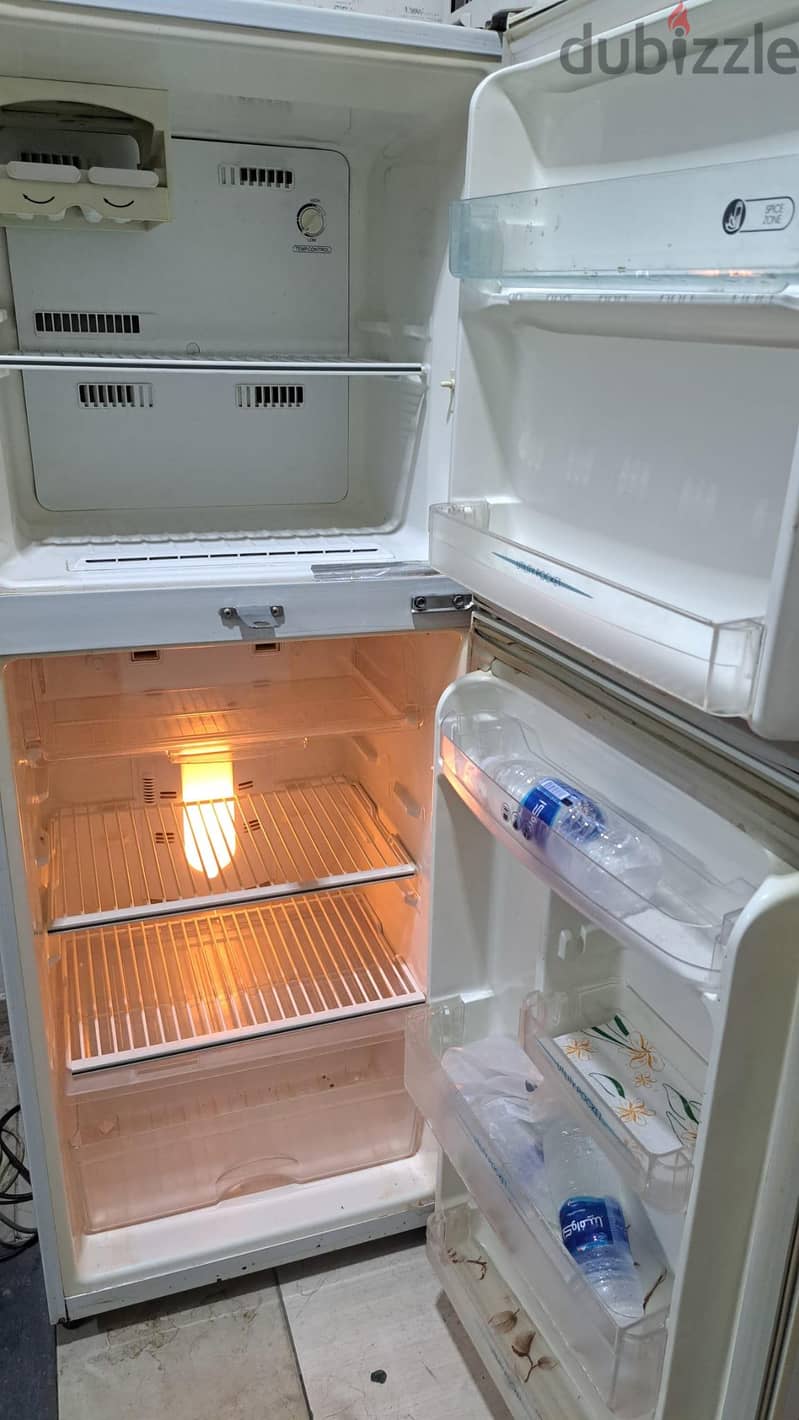 For Sale. Samsung. Refrigerator Fridge double door. 1