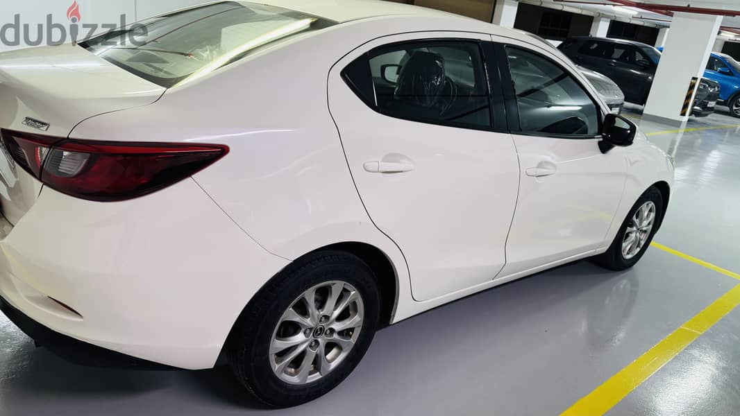 Mazda 2 2016 6