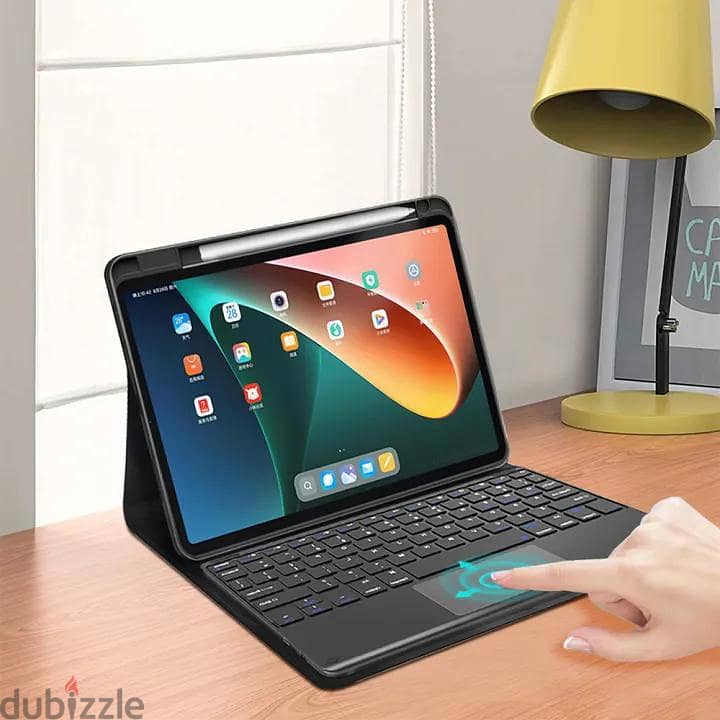 ⌨ Bluetooth Wireless Keyboard with Touchpad 2