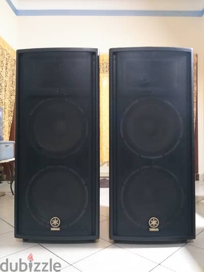 YAMAHA R215 Dual 15 inch High Power Professional Stage Outdoor Speaker