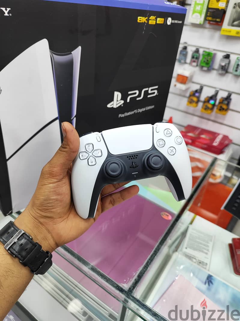 sony play staion 5 [1tb] excellent condition Complete box accessories 1