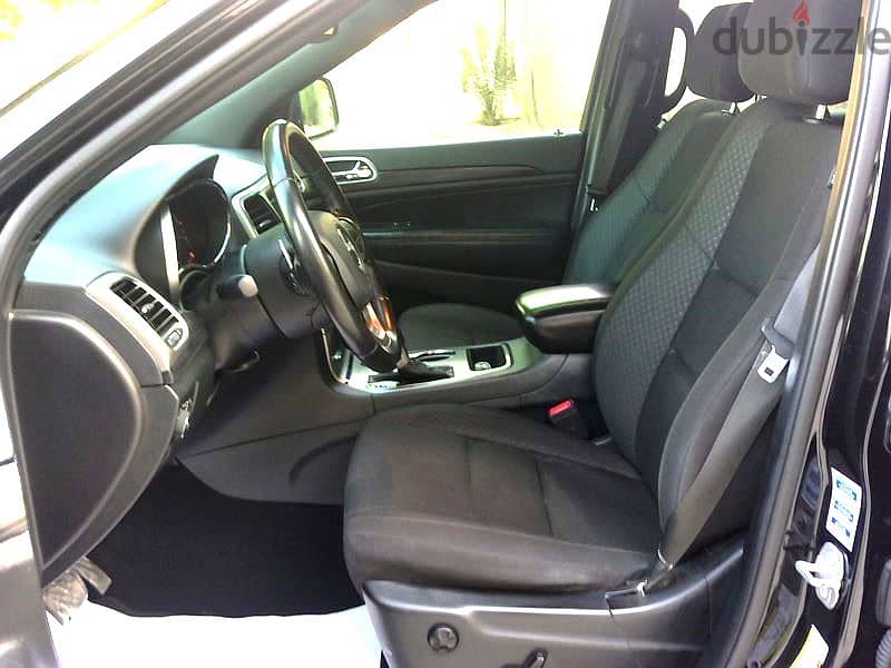 Jeep Grand Cherokee 2020 Laredo V6 2020 Black Agent MainatainedForSale 3