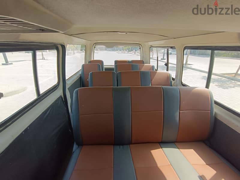 Toyota Hiace 2010- PASSENGER 4