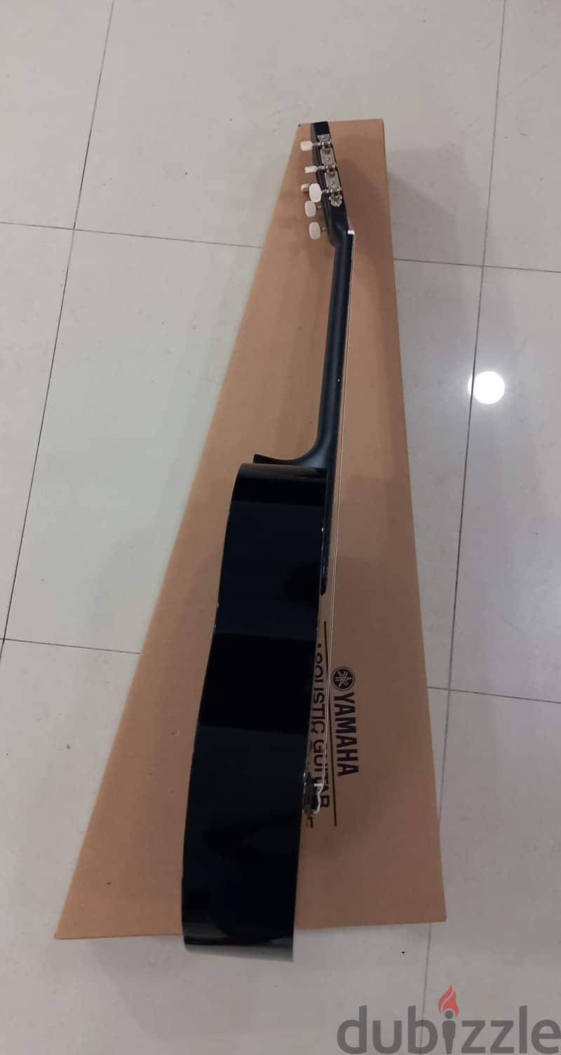 Yamaha C40 with Box 7