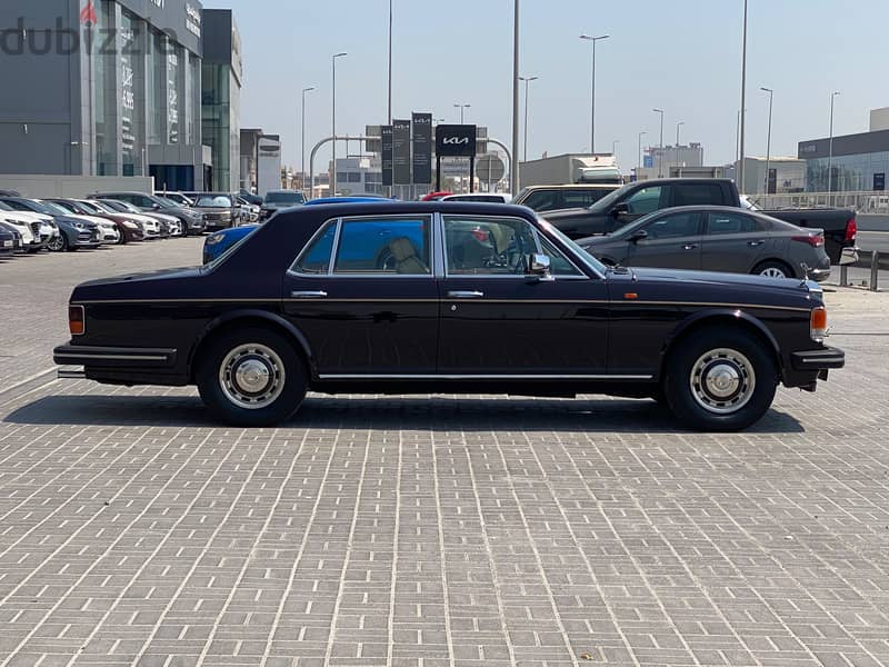 Rolls Royce Spirit 1984 (Maroon) 2