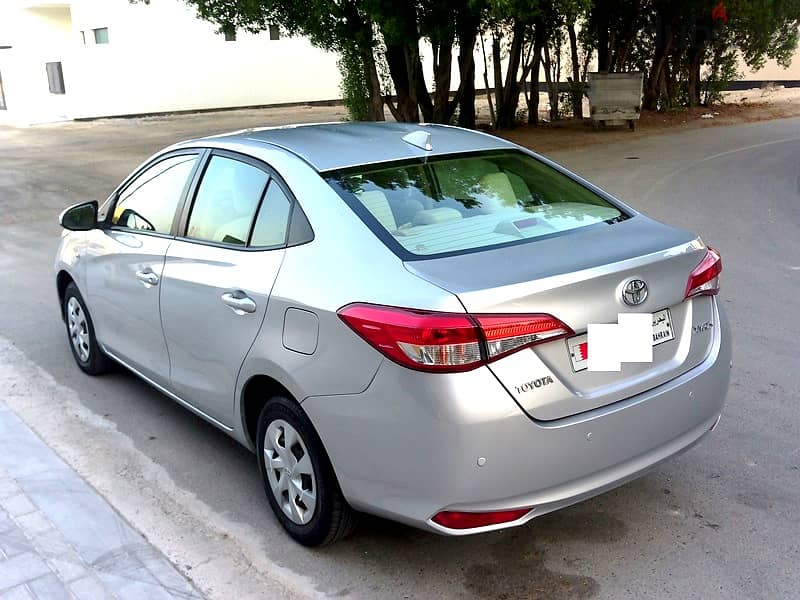Toyota Yaris 2022 SINGLE OWNER AVAILABLE ON MONTHLY INSTALLMENT OR CAS 3