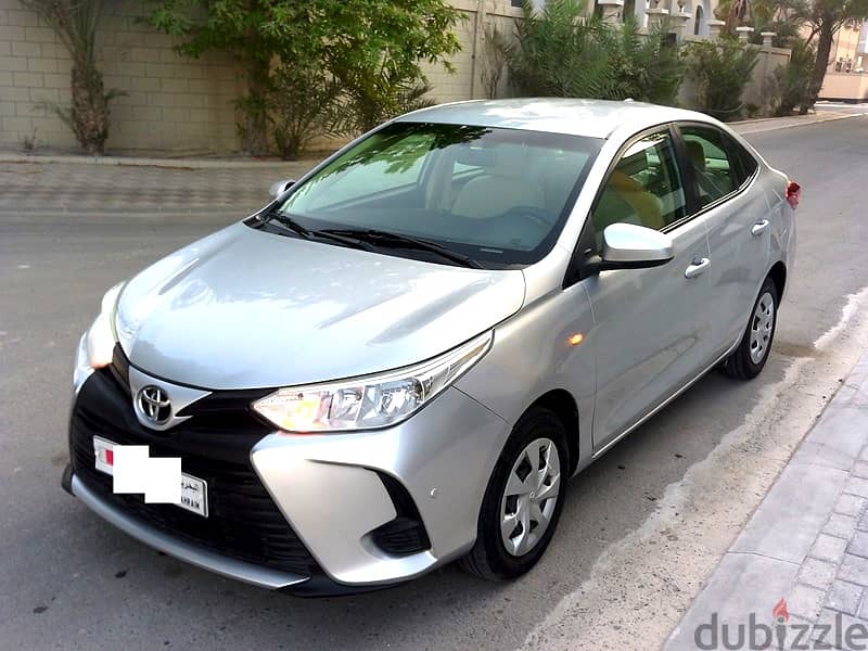 Toyota Yaris 2022 SINGLE OWNER AVAILABLE ON MONTHLY INSTALLMENT OR CAS 4