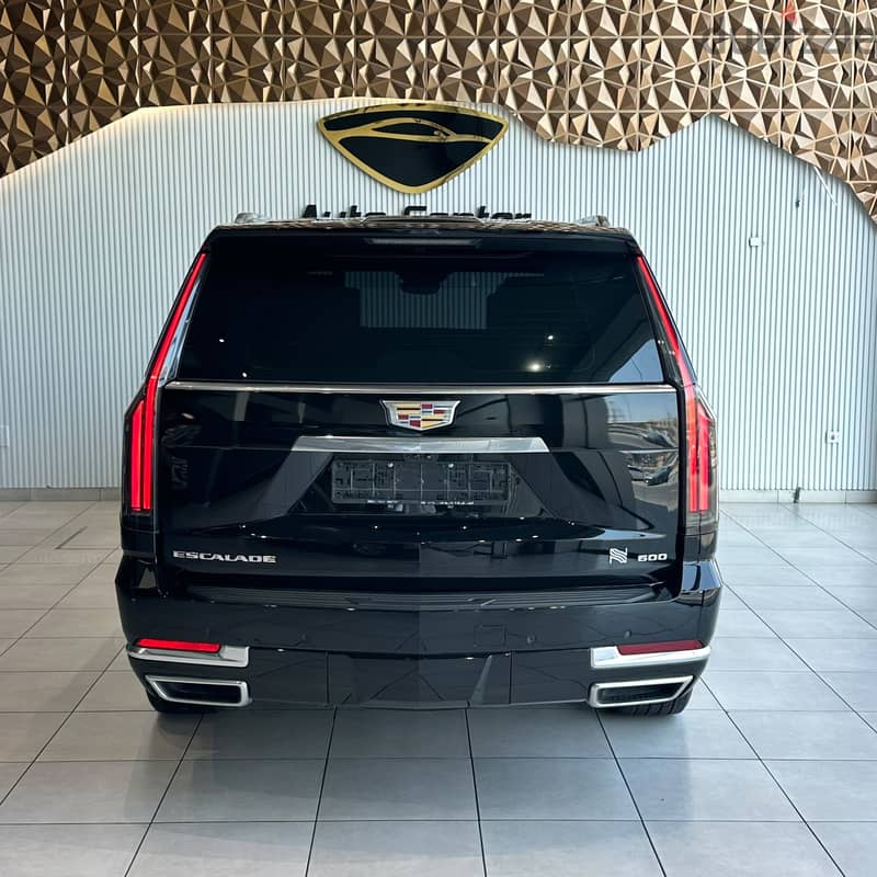 Cadillac Escalade 600 PLATINUM 2025 BLACK 3