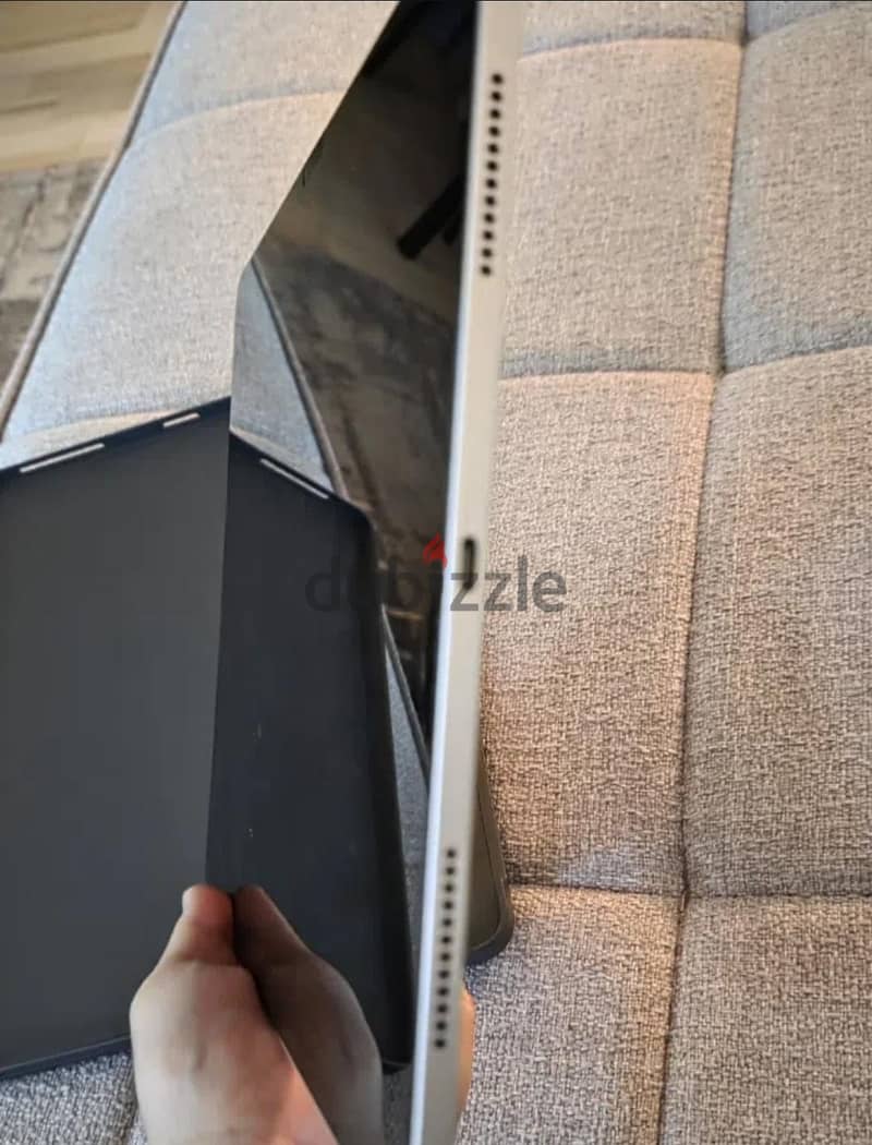 ipad air m2 13 inch 1