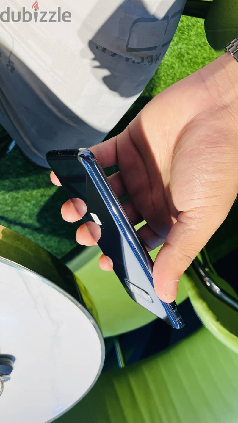Samsung S10e 4