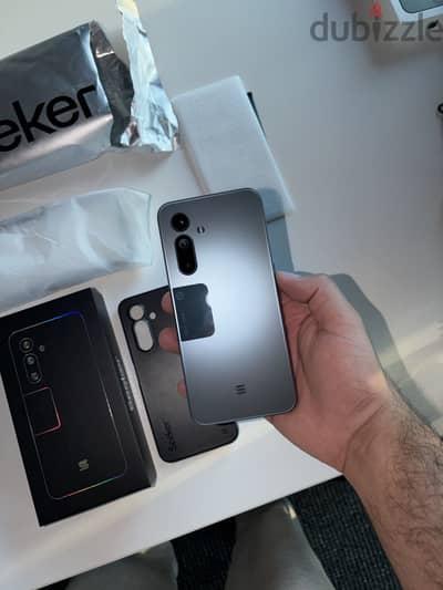 Solana Mobile Seeker