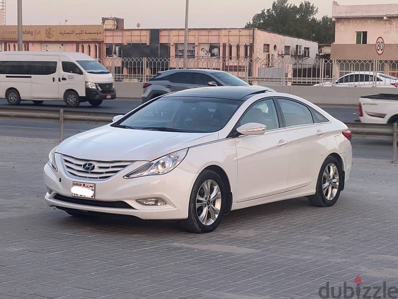 Hyundai Sonata 2011 White 1