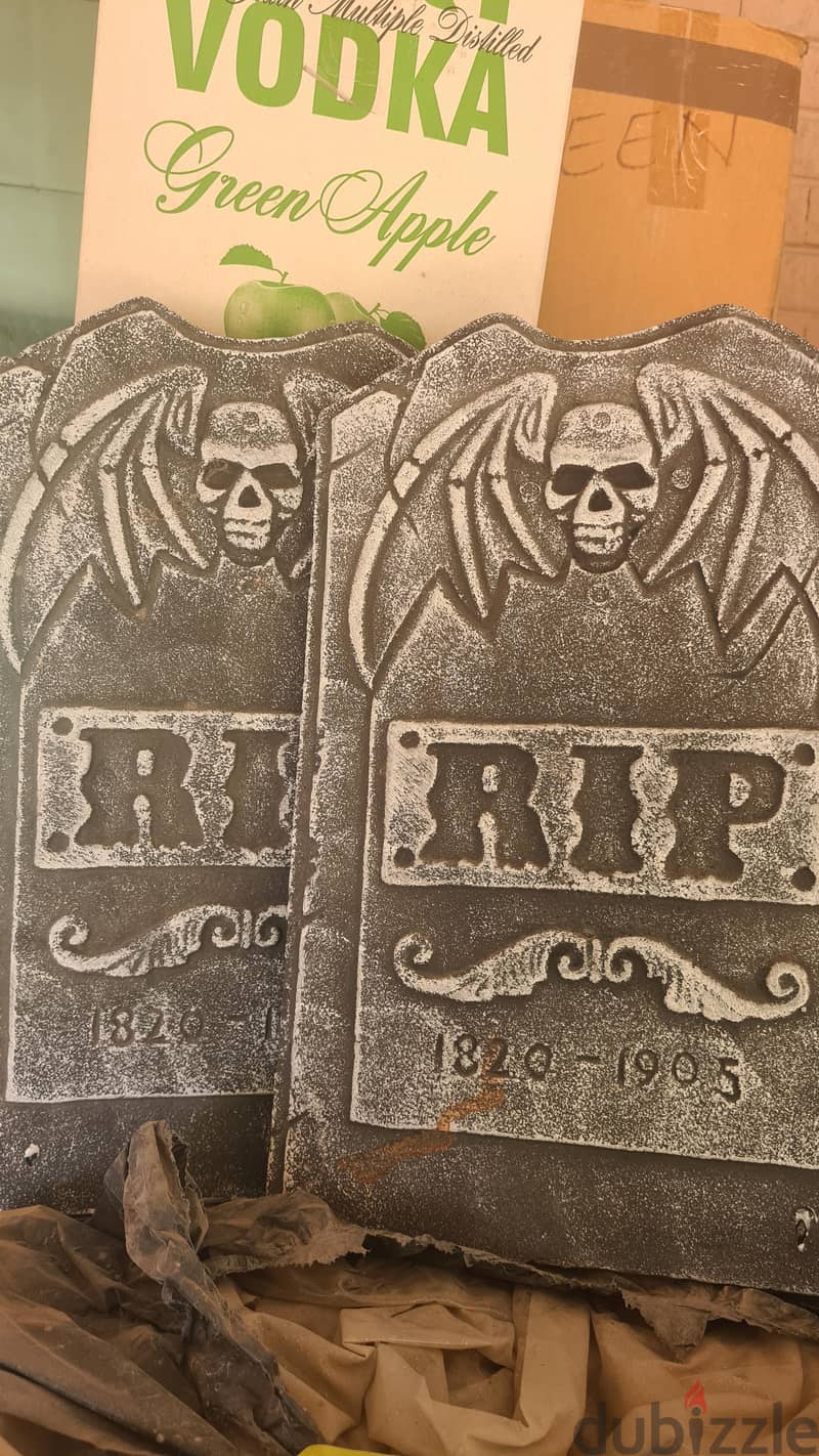 Halloween decoration & costumes bd19 4