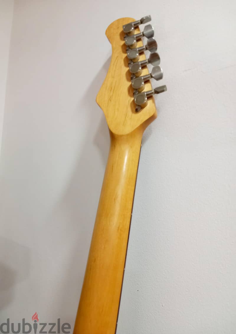 Vintage Look strat 4