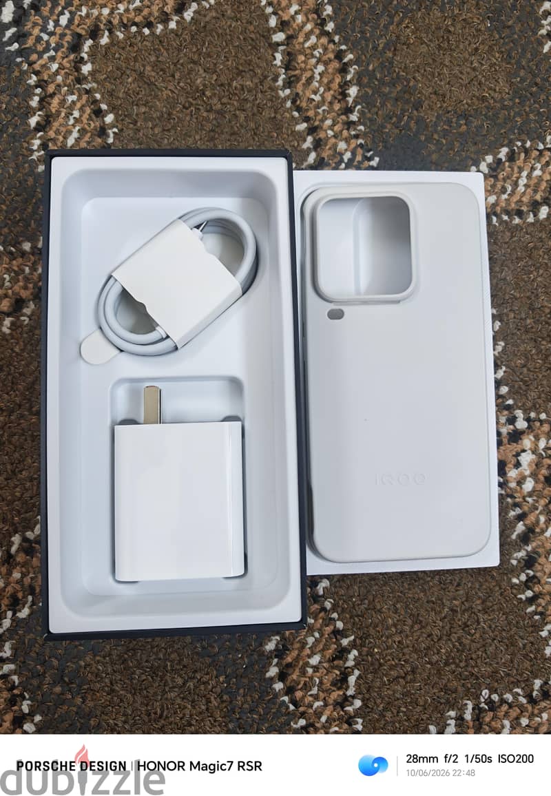 VIVO iQO0 15 Ultra 16+512 SILVER COLOR GAMING PHONE 5
