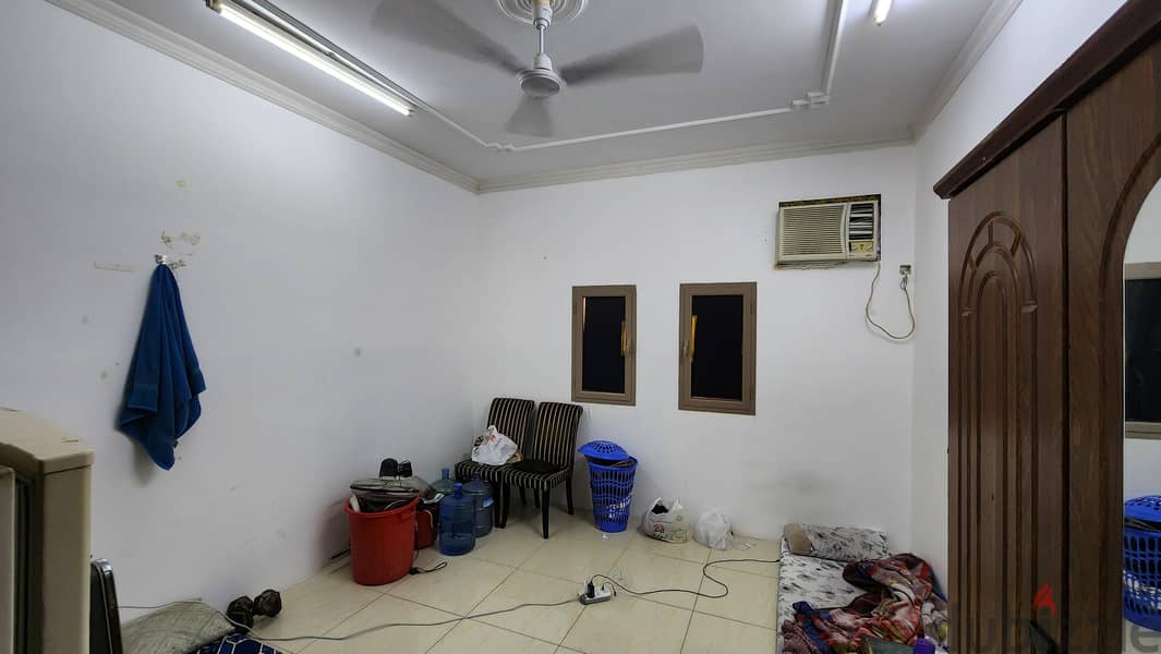 2 bed space available 1