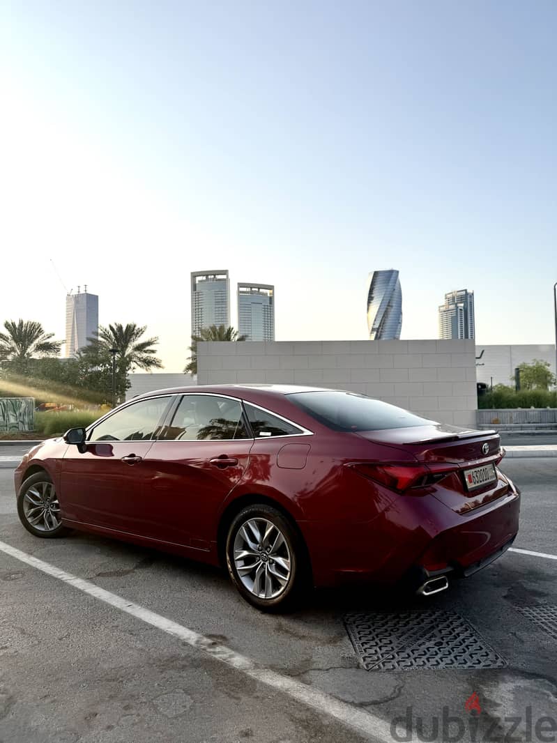 Toyota Avalon 2019 agency maintained 1