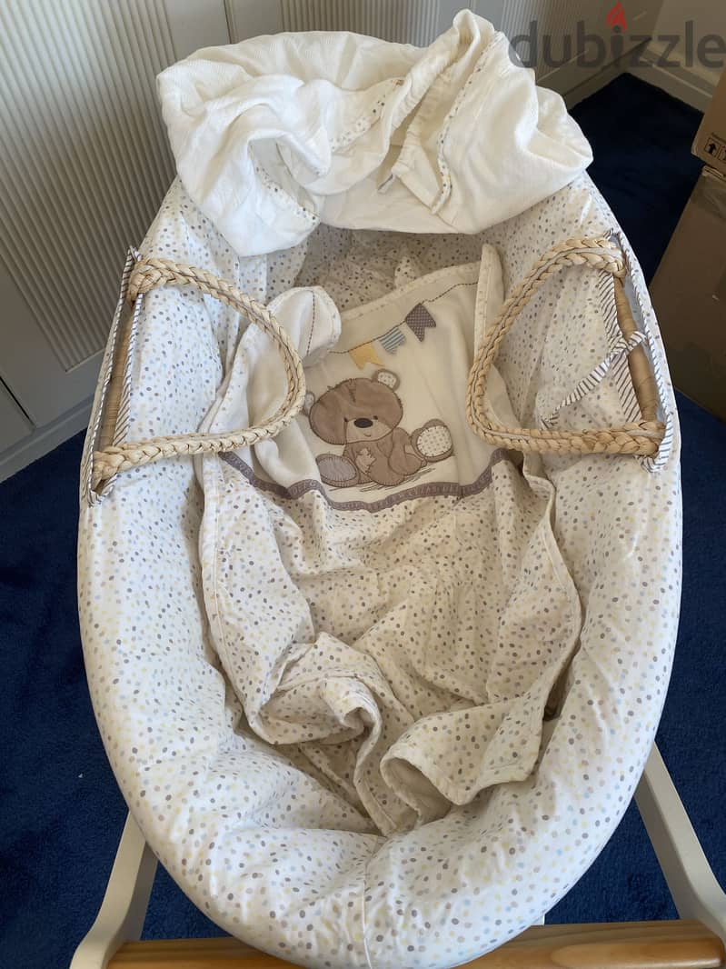 Baby Bassinet + Stand + Bedding + Canopy – Excellent Condition 3