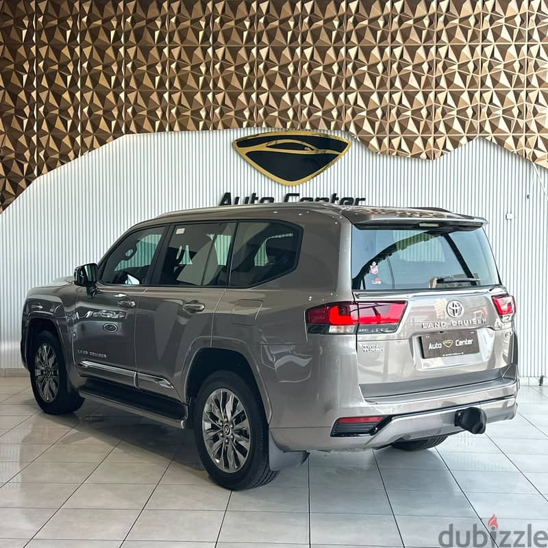 TOYOTA LAND CRUISER GXR TWIN TURBO 2024 BRONZE 5