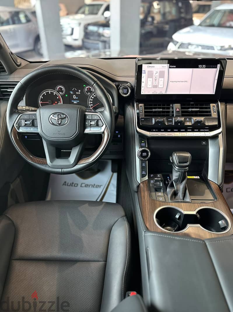 TOYOTA LAND CRUISER GXR TWIN TURBO 2024 BRONZE 6