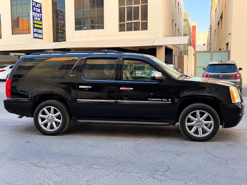 GMC Yukon XL SLT - 2007 4