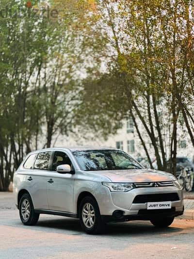 MITSUBISHI OUTLANDER 2014 MODEL WELL MAINTAINED SUV