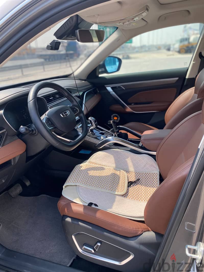 Geely Azkarra 2023 Grey 4