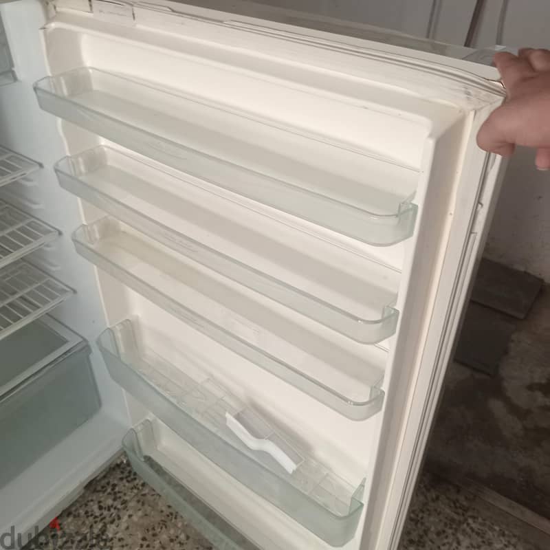 farieg for sale 800 liter 68 BD good condition good working 5