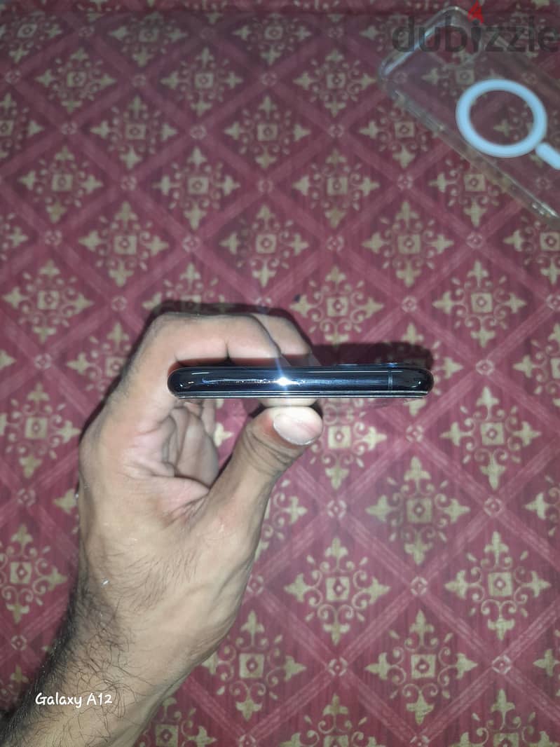 Apple - iPhone 11 Pro Max 2