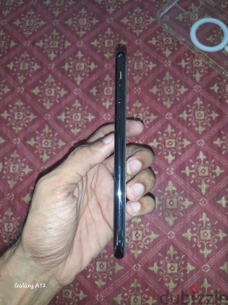 Apple - iPhone 11 Pro Max 4