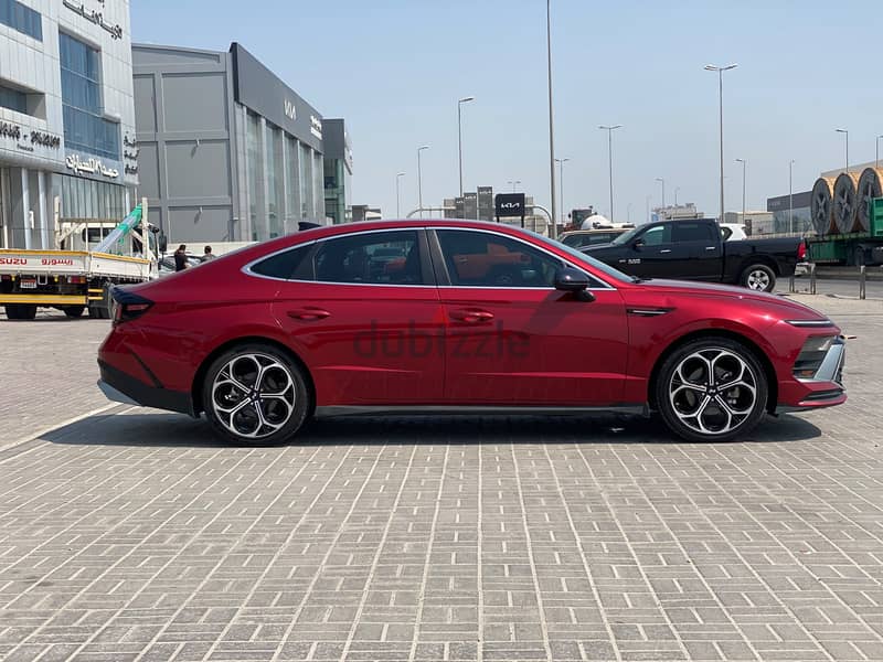 Hyundai Sonata 2025 Red 2
