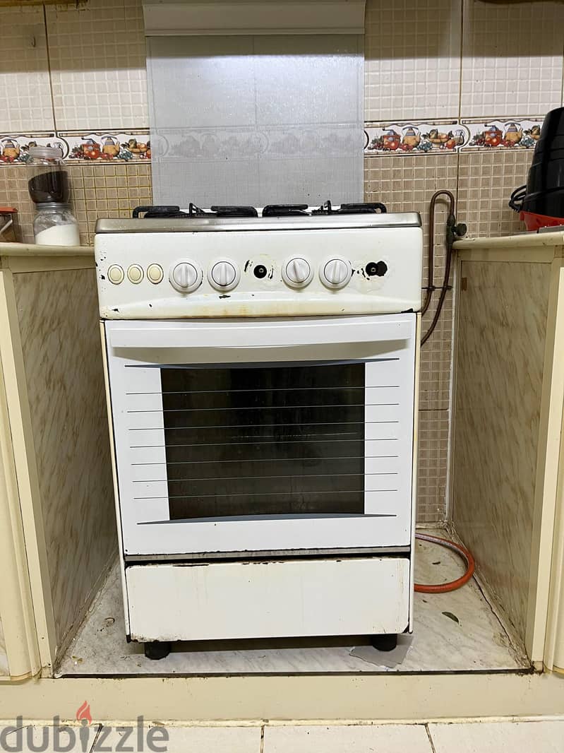 Oven / Cooking range in good condition 1
