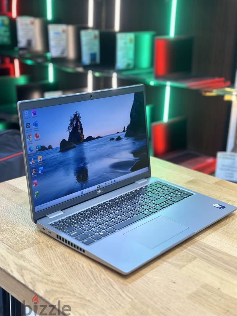 Dell Latitude 5550 Ultra 7 2