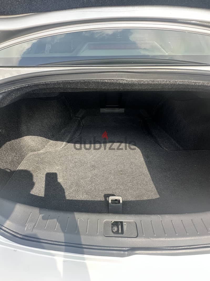 Infiniti M37 2011 11