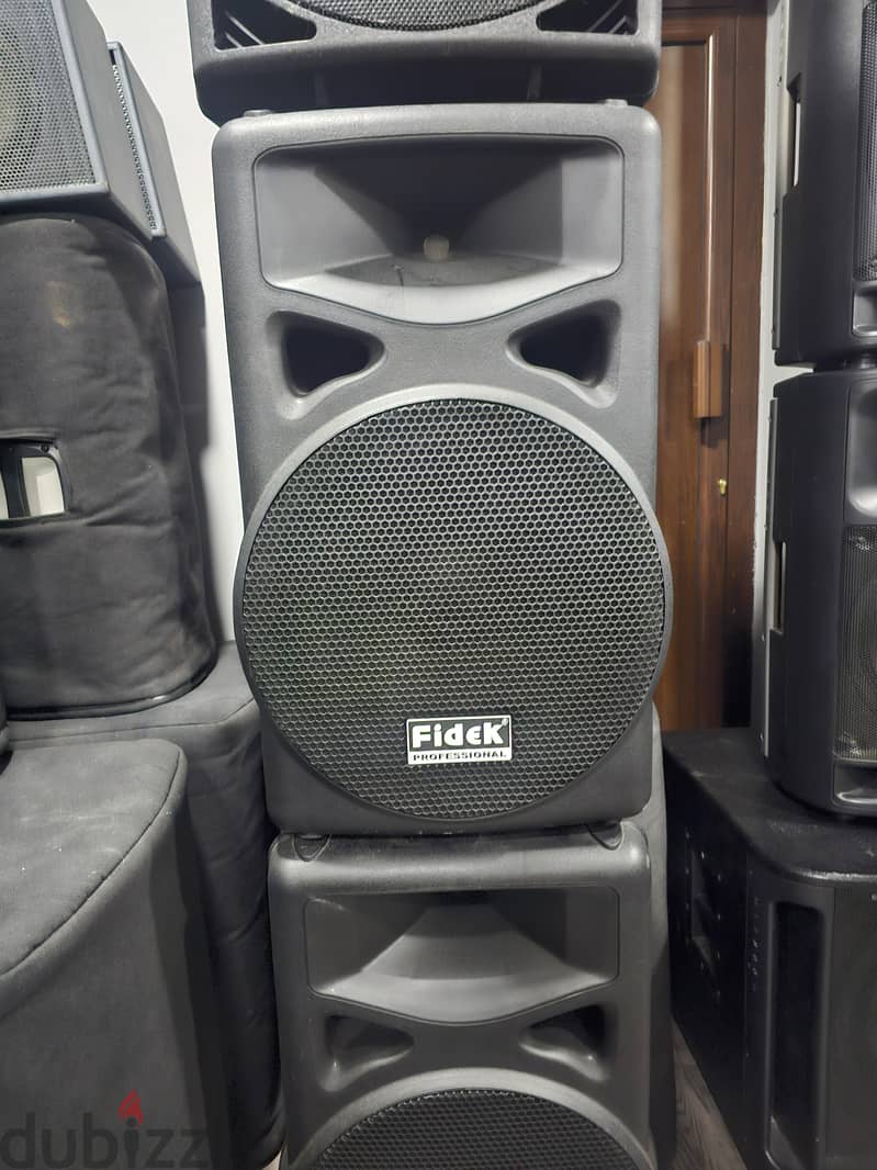 Speakers and the music item 2