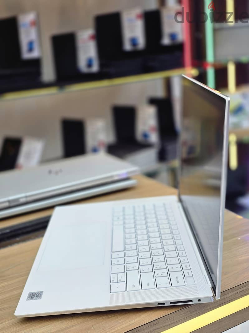 Dell XPS 15 9500 Core i5-10th Generation 3