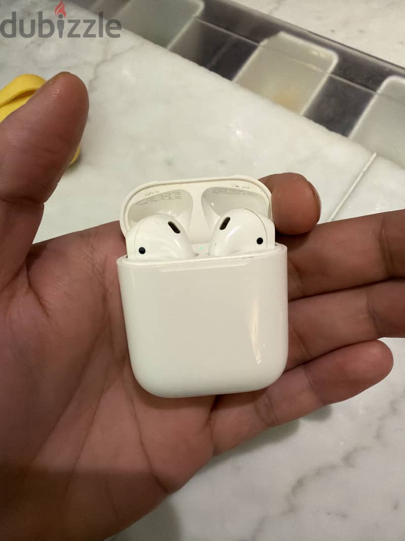 For Sale: Apple Airpods Gen 1 2