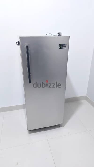 Midea Medium Refrigerator