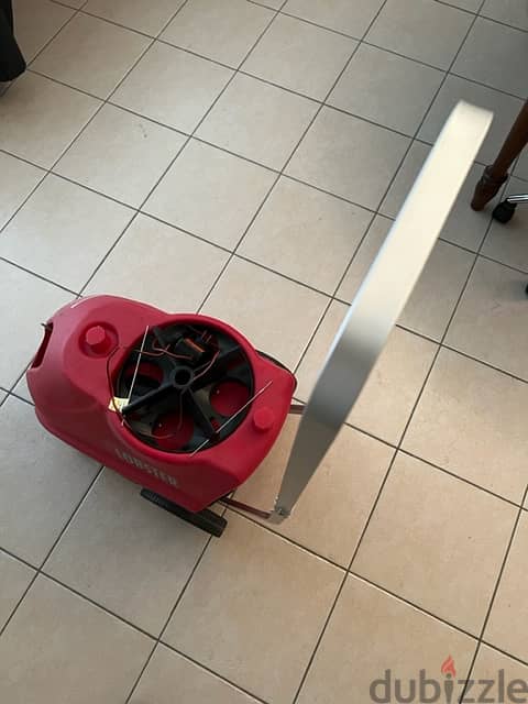  LOBSTER ELITE 1 TENNIS BALL MACHINE — EXCELLENT CONDITION — URGENT 9