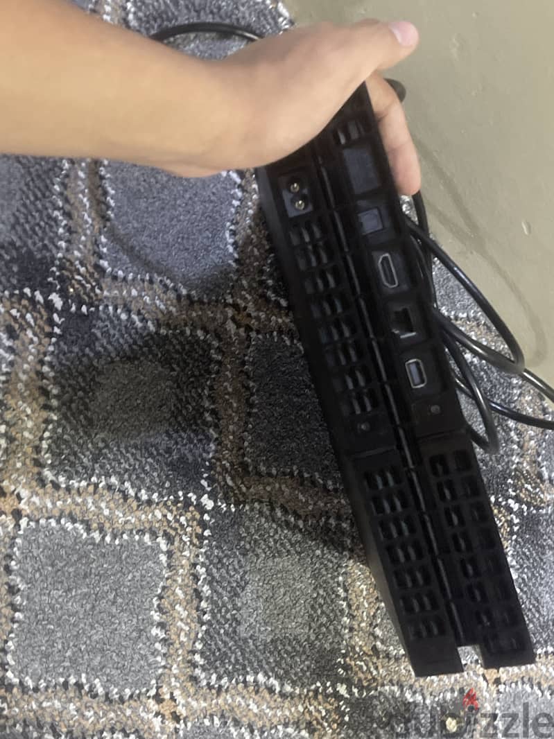 للبيع سوني 4 1